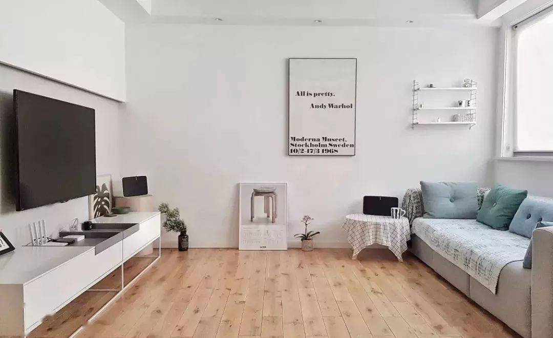 裝修施工：粉刷墻面是用滾輪粉刷還是用機(jī)器噴涂？哪種更好？