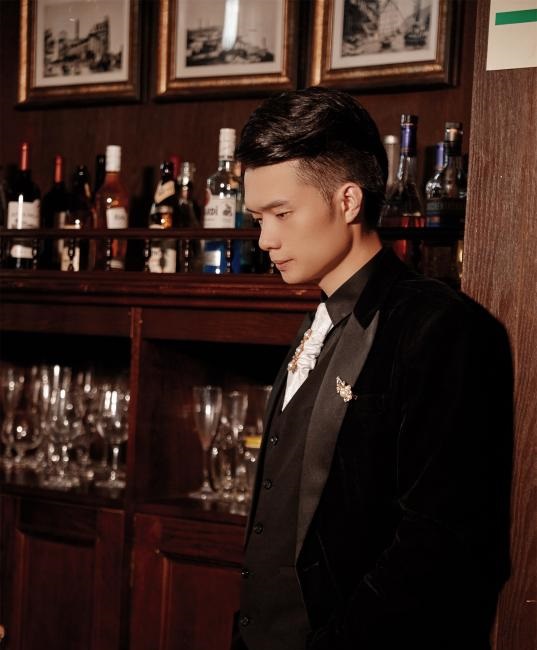  黃凡 設(shè)計(jì)師